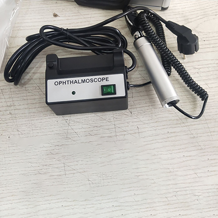 Instrumentos de diagnóstico oftálmico Retinoscopio Led recargable Oftalmoscopio directo