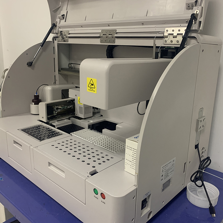 Precio de la máquina de análisis de inmunoensayo quimioluminiscente de alta calidad MSLCM16