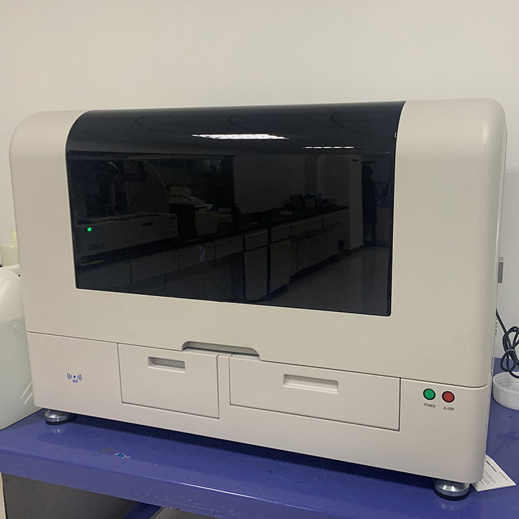 Precio de la máquina de análisis de inmunoensayo quimioluminiscente de alta calidad MSLCM16